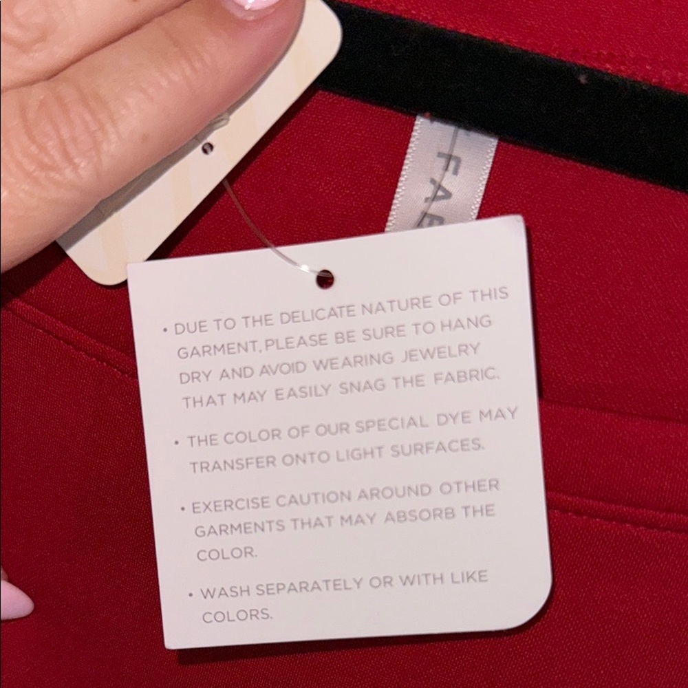 Fabletics Vibrant Red Top - Picture 5 of 8
